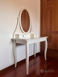 Toeletta IKEA HEMNES bianca con specchio ovale