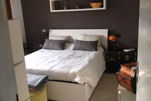 deliziosa e spaziosa camera da letto matrimoniale 