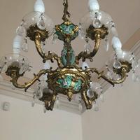 Lampadario in bronzo e due abat jour