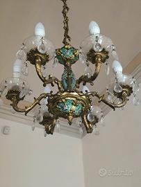 Lampadario in bronzo e due abat jour