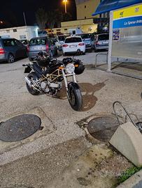 Ducati Monster 620 dark