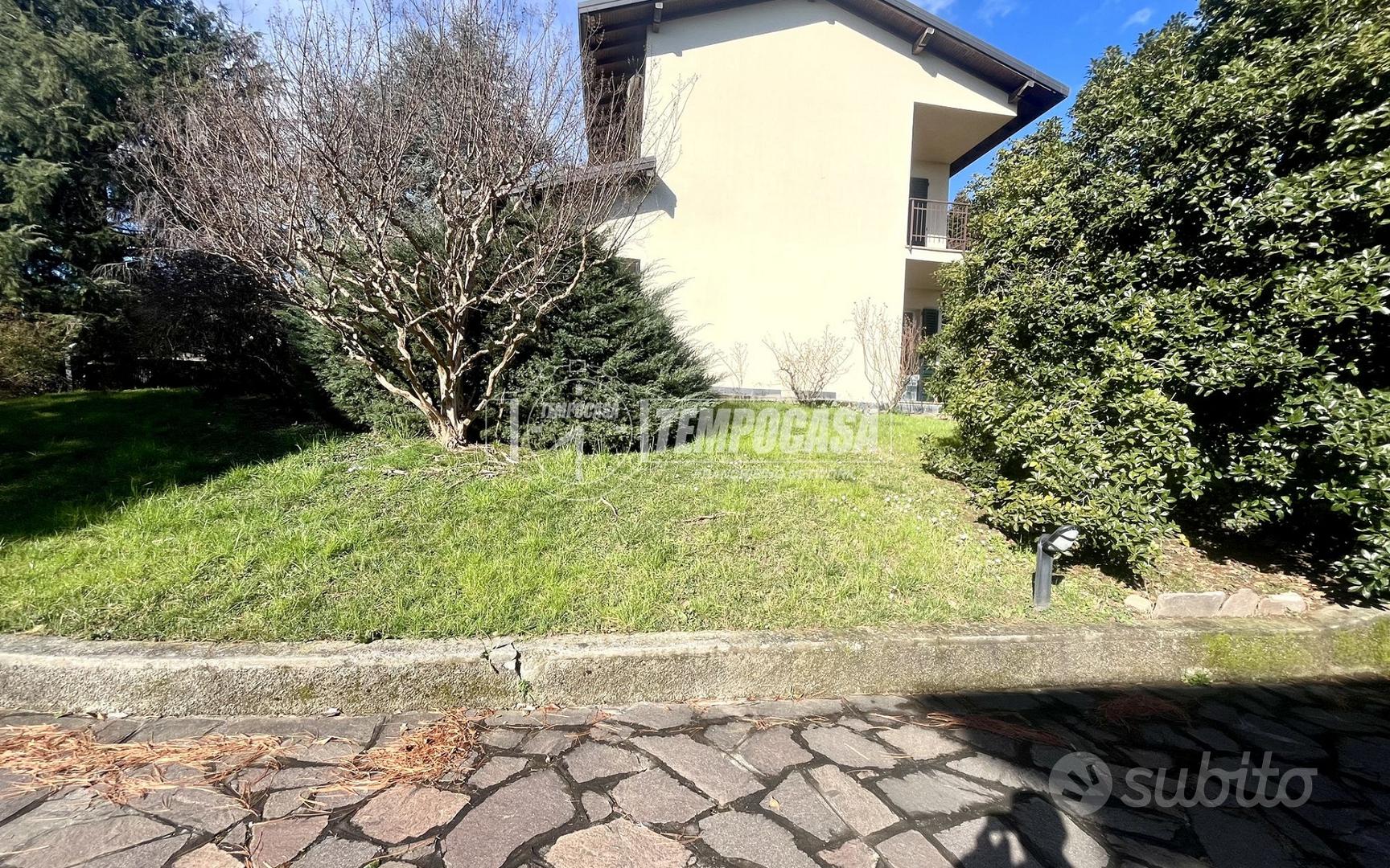 ESCLUSIVA VILLA SINGOLA A MOZZO - Vista 4