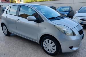 Toyota Yaris 1.0 5 porte