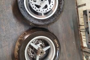 cerchi minimoto gommati 