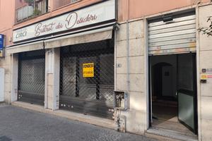 Locale commerciale - Corso Matteotti, 2 vetrine, 8