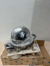 Pentola AMC da 20 cm con coperchio nuova