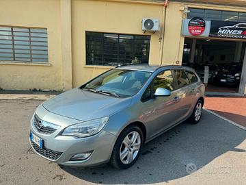 Opel Astra Anno 2012 1.7 DIESEL 110 CV CAMBIO MANU