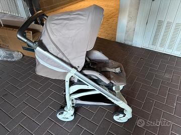 Trilogy City Inglesina + base isofix