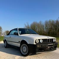 BMW E30 1990 320i cabrio