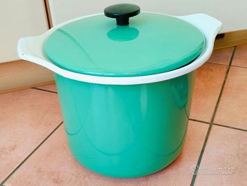 Pentola in ferro smaltato verde anni 70 vintage