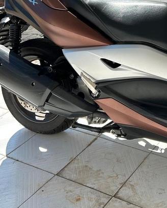  SCARICO  YAMAHA.   XMAX 300