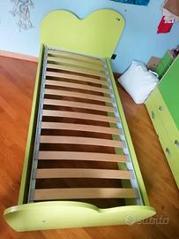 Regali due lettini nuvola colore verde.