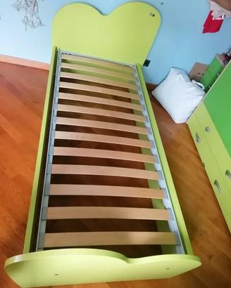 Regali due lettini nuvola colore verde.