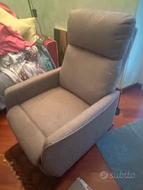 Poltrona con  movimento