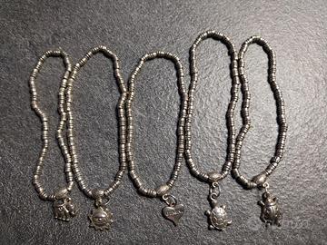 5 Braccialetti con ciondolino