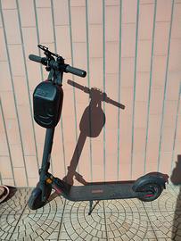 Monopattino Elettrico Ninebot E25E