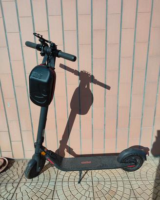Monopattino Elettrico Ninebot E25E