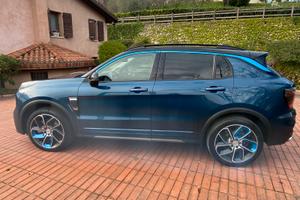 Lynk & Co 01 Phev