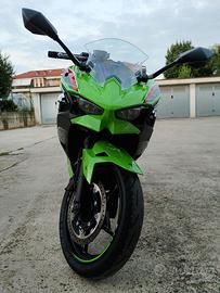 Kawasaki Ninja 500 SE KRT 2024