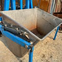 Vasca per uva idraulica marca Vbc