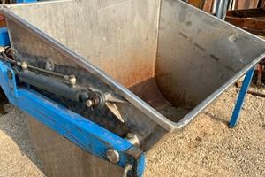 Vasca per uva idraulica marca Vbc