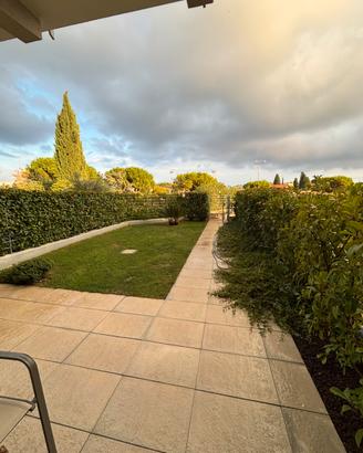 Loano monolocale con giardino