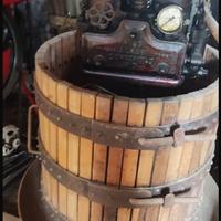 Torchio hidraulico per uva