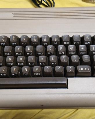 Commodore 64 computer anni 80