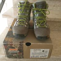 Scarponcini da montagna donna in Gore tex