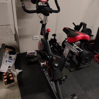 Cyclette indoor bike con disco inerziale da 16kg