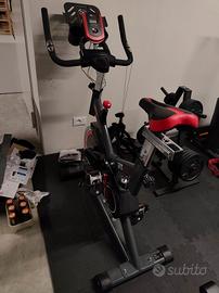 Cyclette indoor bike con disco inerziale da 16kg