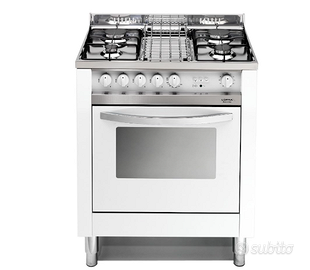 Cucina LOFRA fuochi funzionanti forno rivede Jonio