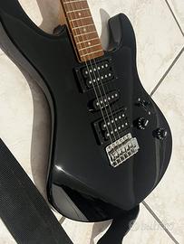 Yamaha ERG 121C Chitarra