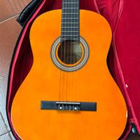 Chitarra classica con custodia morbida