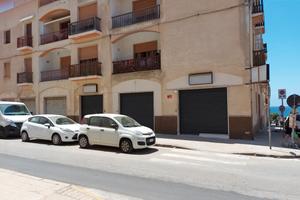 Zona centralissima locale commmerciale mq 150