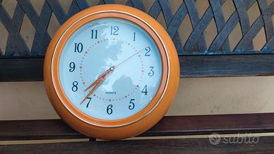 Orologio da parete vintage arancione Quartz