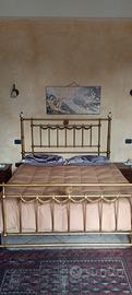 Letto in Ferro Battuto Pomelli in Ceramica