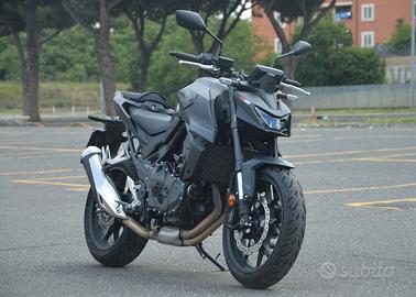 Honda Hornet 750 tua a 164 euro/mese