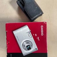 Macchina fotografica CASIO Exilim con custodia