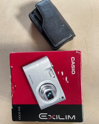 Macchina fotografica CASIO Exilim con custodia