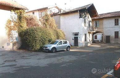 Stabile-Palazzo a Carate Brianza
