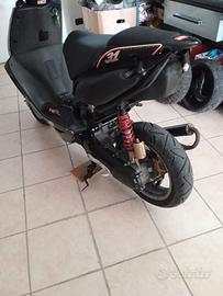APRILIA SR50 modello a carburatore