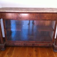 Credenza Impero con vetri e marmo