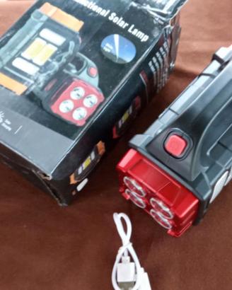 Torcia led ricarica solare e USB