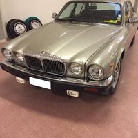 JAGUAR Daimler Sovereign 4.2