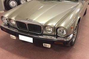 JAGUAR Daimler Sovereign 4.2