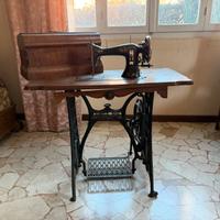 Macchina da cucire Singer d’epoca