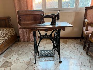 Macchina da cucire Singer d’epoca