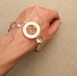 bracciale di bigiotteria 