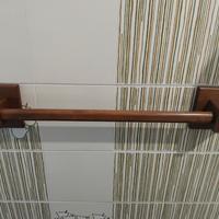 portaasciugamani bagno in legno vintage
